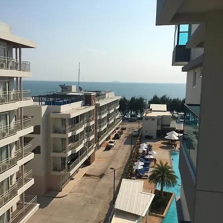 Grand Blue Condominium By Nuttaya Klaeng Exterior photo